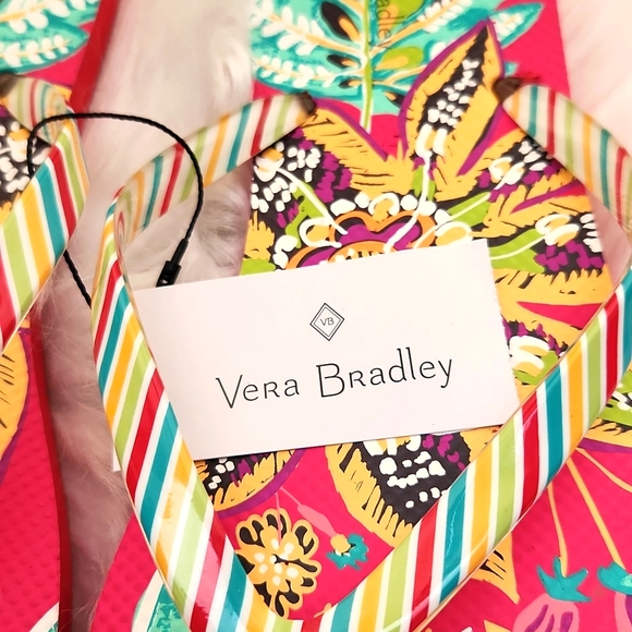Vera Bradley Women's Flip Flop in Pattern Rumba Size Medium (7-8) NWT - Picture 2 of 4